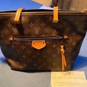 Louis Vuitton mm Iena bag